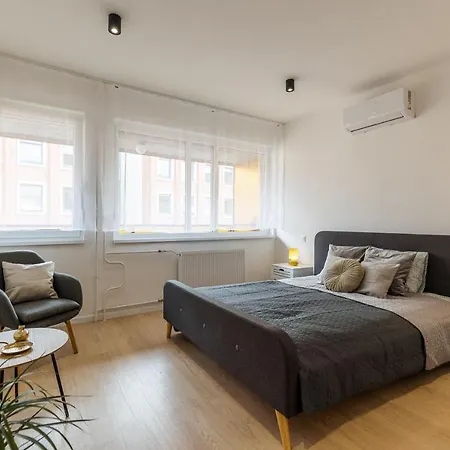 Gems Of - Emerald Apartment Budapest